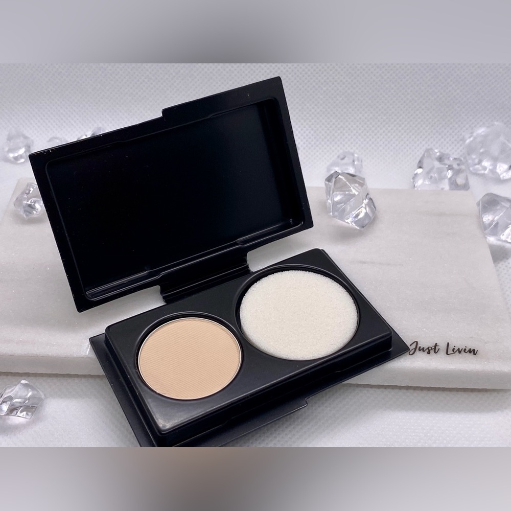 🎀 NC20 Studio Fix Foundation - Picture 2 of 10